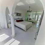 Πανσιόν Tango House Arona (Tenerife)