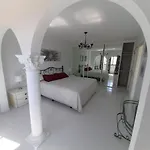 Tango House