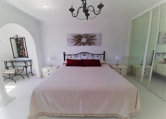 Guest house Tango House