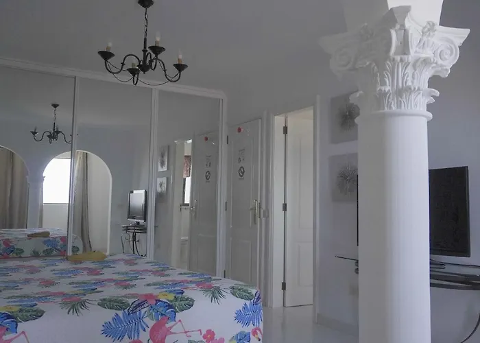 Guest house Tango House *