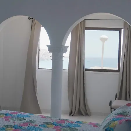 Guest house Tango House *